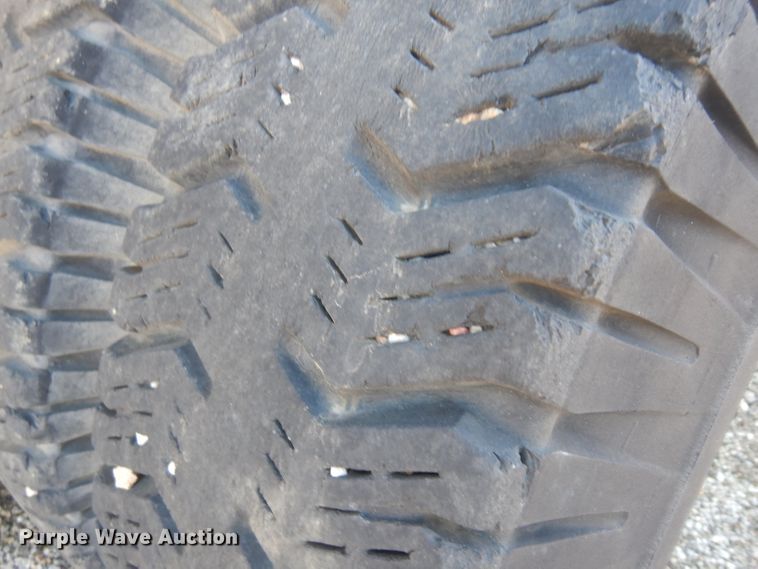 image for item IG9154 1963 Fruehauf  pneumatic dry bulk trailer