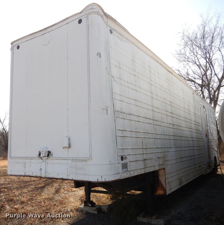 image for item IG9155 1972 Great Dane 742DD-42  dry van trailer
