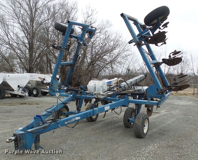 image for item DC2768 2004 Ag Systems Nitromaster 7000  anhydrous ammonia applicator