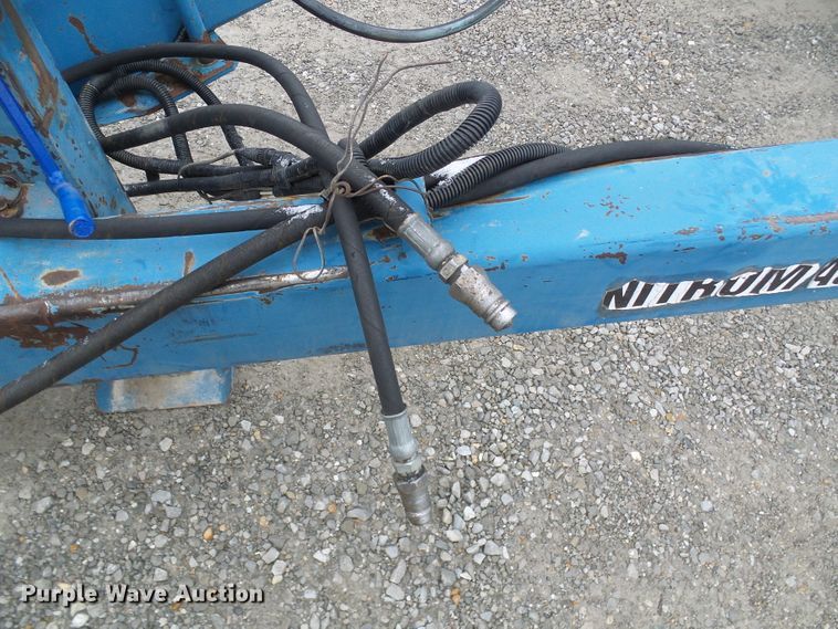 image for item DC2768 2004 Ag Systems Nitromaster 7000  anhydrous ammonia applicator