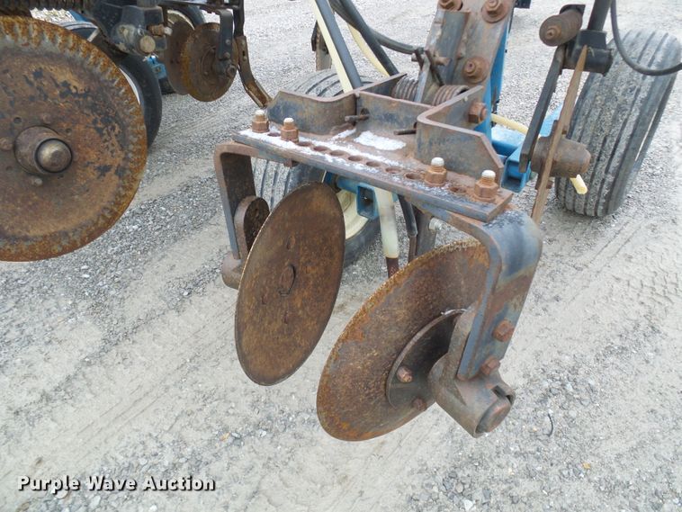 image for item DC2768 2004 Ag Systems Nitromaster 7000  anhydrous ammonia applicator