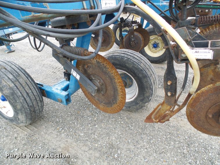 image for item DC2768 2004 Ag Systems Nitromaster 7000  anhydrous ammonia applicator