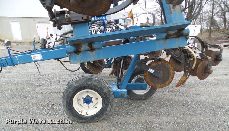 image for item DC2768 2004 Ag Systems Nitromaster 7000  anhydrous ammonia applicator