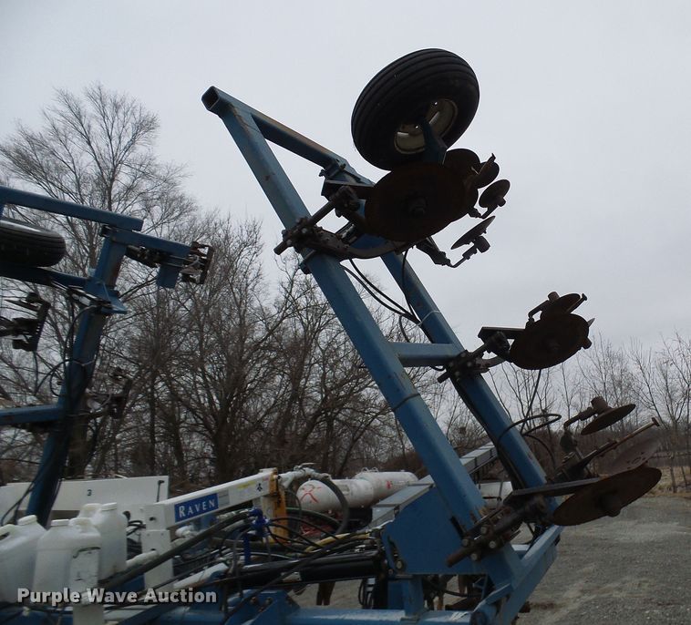 image for item DC2768 2004 Ag Systems Nitromaster 7000  anhydrous ammonia applicator