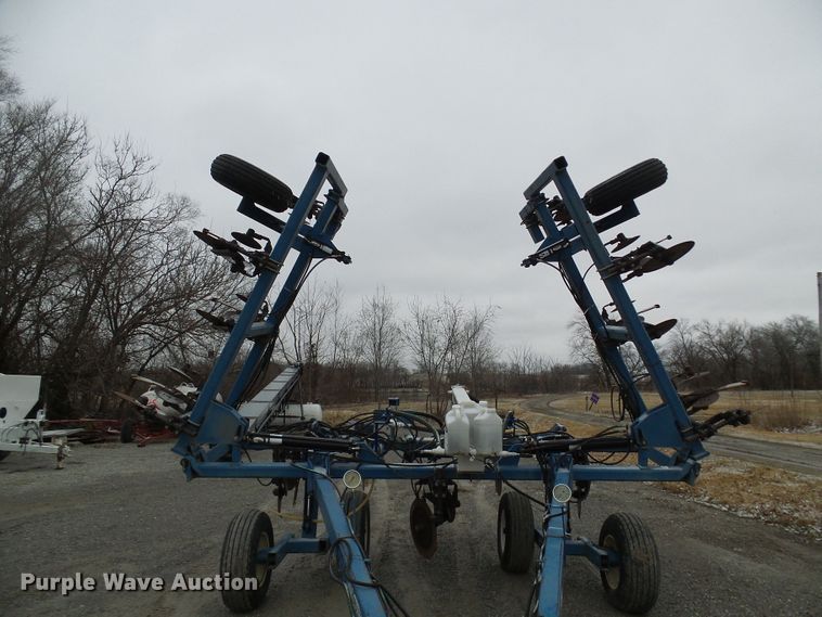 image for item DC2768 2004 Ag Systems Nitromaster 7000  anhydrous ammonia applicator