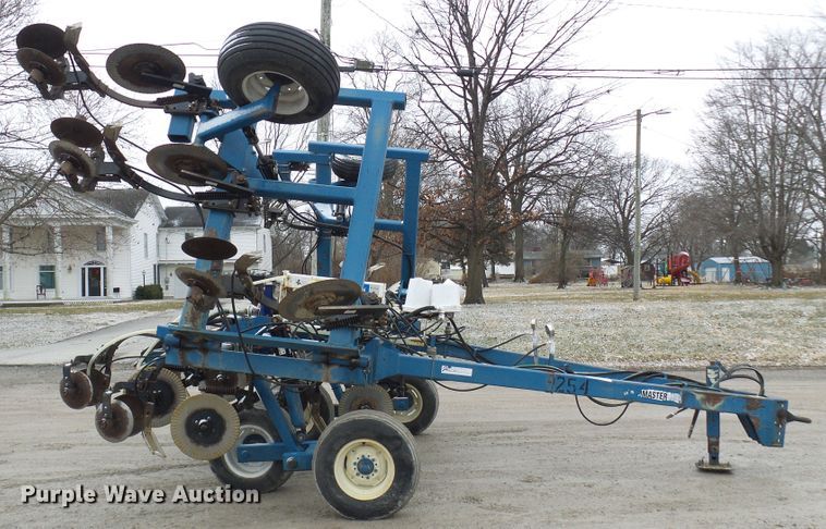 image for item DC2769 2004 Ag Systems Nitromaster 7000  anhydrous ammonia applicator