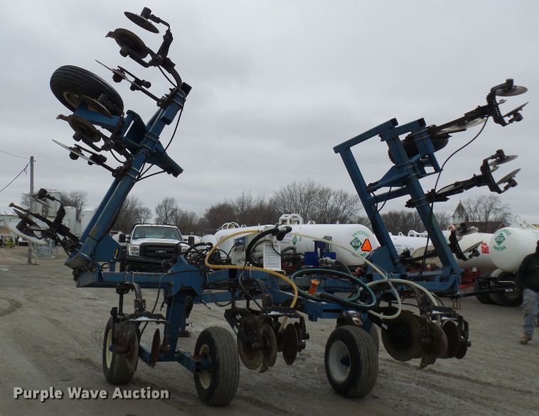 image for item DC2769 2004 Ag Systems Nitromaster 7000  anhydrous ammonia applicator