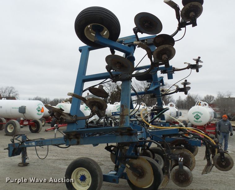 image for item DC2769 2004 Ag Systems Nitromaster 7000  anhydrous ammonia applicator