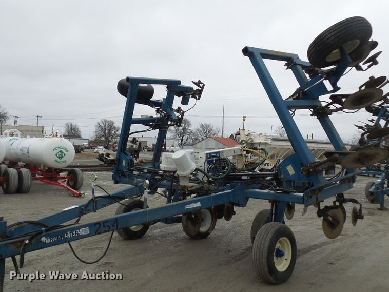 image for item DC2769 2004 Ag Systems Nitromaster 7000  anhydrous ammonia applicator