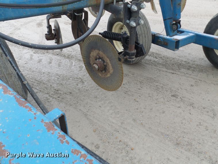 image for item DC2769 2004 Ag Systems Nitromaster 7000  anhydrous ammonia applicator