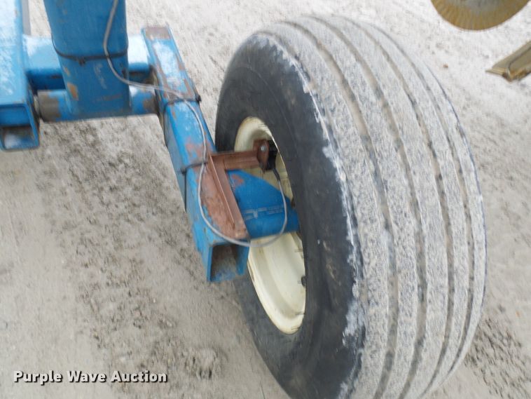 image for item DC2769 2004 Ag Systems Nitromaster 7000  anhydrous ammonia applicator