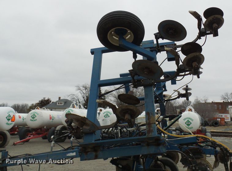 image for item DC2769 2004 Ag Systems Nitromaster 7000  anhydrous ammonia applicator