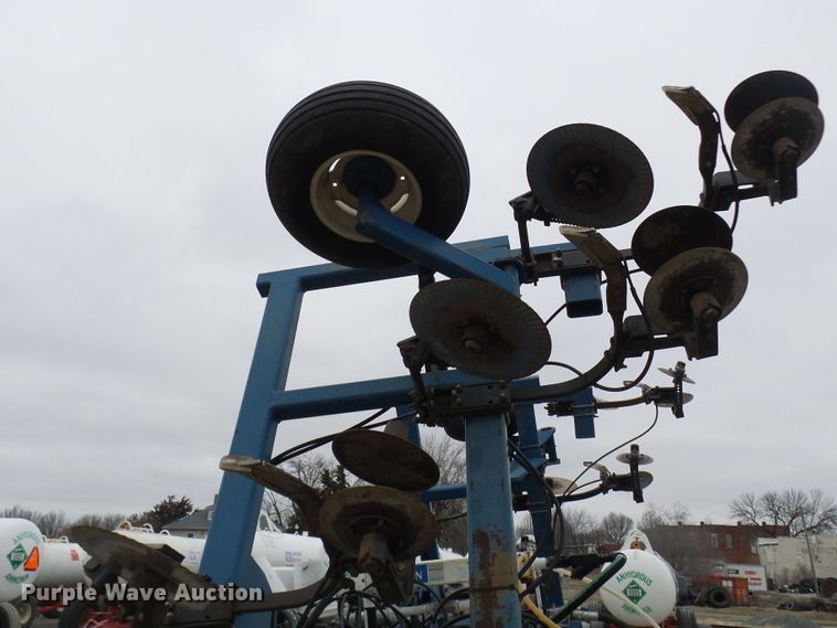 image for item DC2769 2004 Ag Systems Nitromaster 7000  anhydrous ammonia applicator