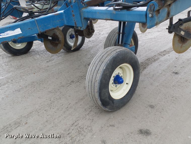 image for item DC2769 2004 Ag Systems Nitromaster 7000  anhydrous ammonia applicator