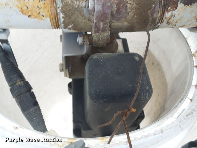 image for item DC2769 2004 Ag Systems Nitromaster 7000  anhydrous ammonia applicator