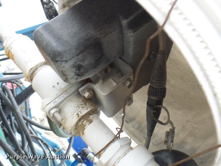 image for item DC2769 2004 Ag Systems Nitromaster 7000  anhydrous ammonia applicator