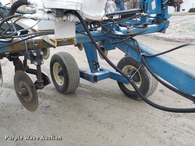 image for item DC2769 2004 Ag Systems Nitromaster 7000  anhydrous ammonia applicator