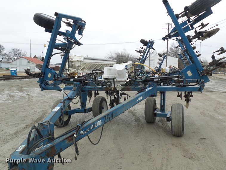 image for item DC2769 2004 Ag Systems Nitromaster 7000  anhydrous ammonia applicator