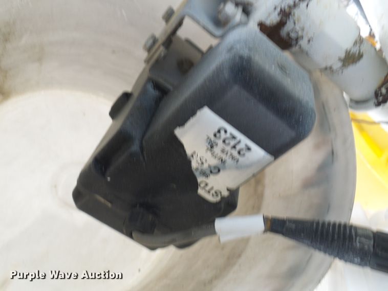 image for item DC2770 2005 Ag Systems Nitromaster 7000  anhydrous ammonia applicator