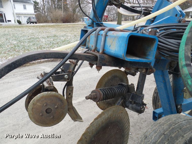 image for item DC2771 2006 Ag Systems Nitromaster 7000  anhydrous ammonia applicator