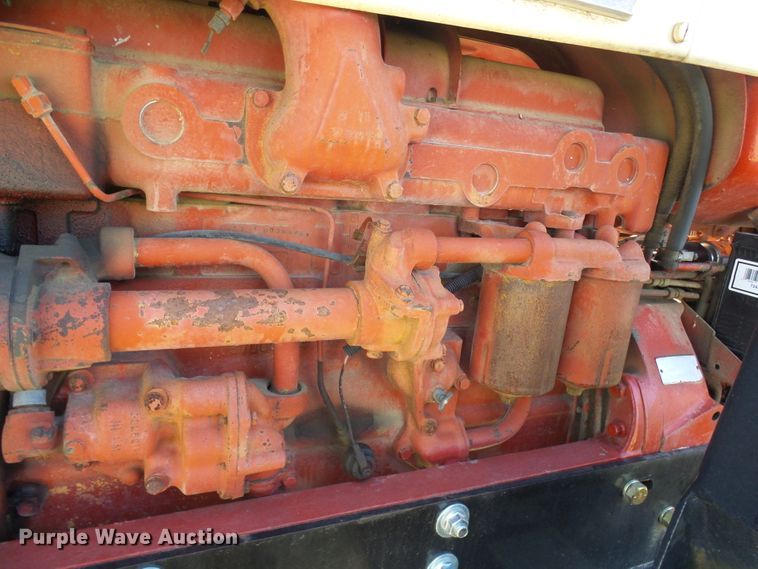 image for item DC2807 International 856  tractor