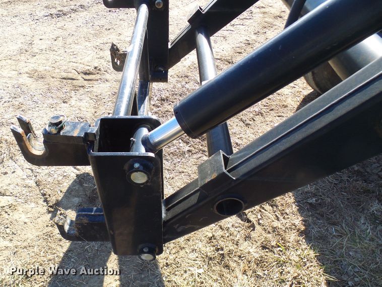 image for item DC2807 International 856  tractor