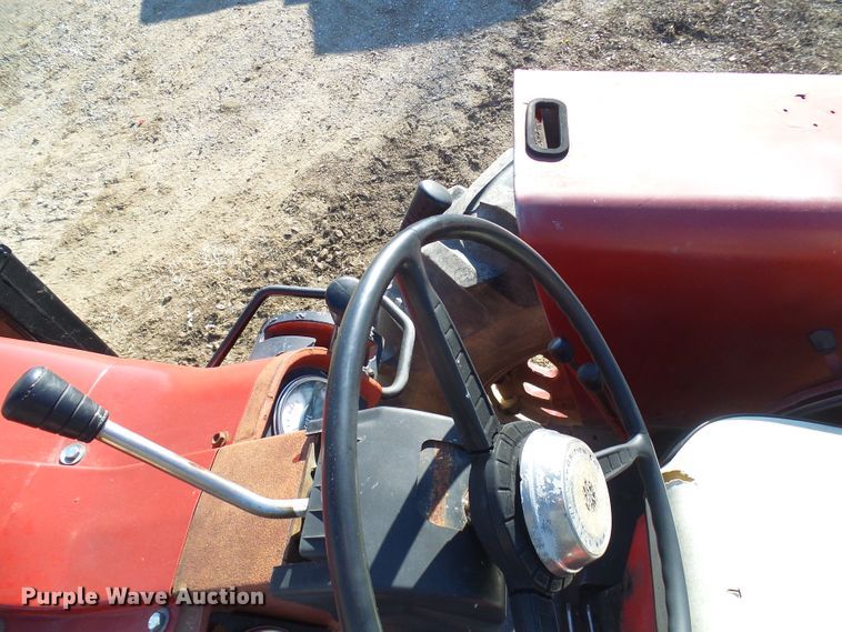 image for item DC2807 International 856  tractor