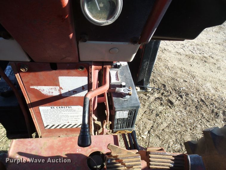 image for item DC2807 International 856  tractor