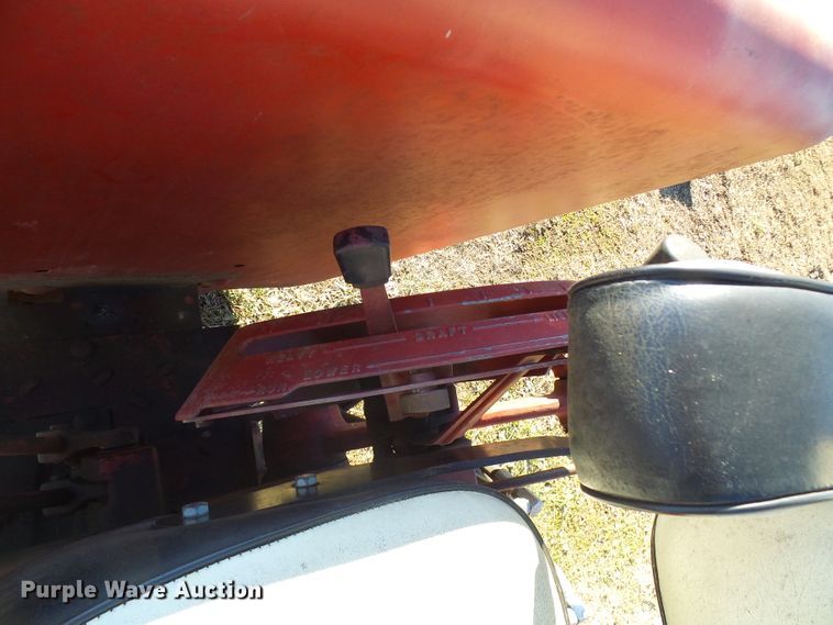 image for item DC2807 International 856  tractor