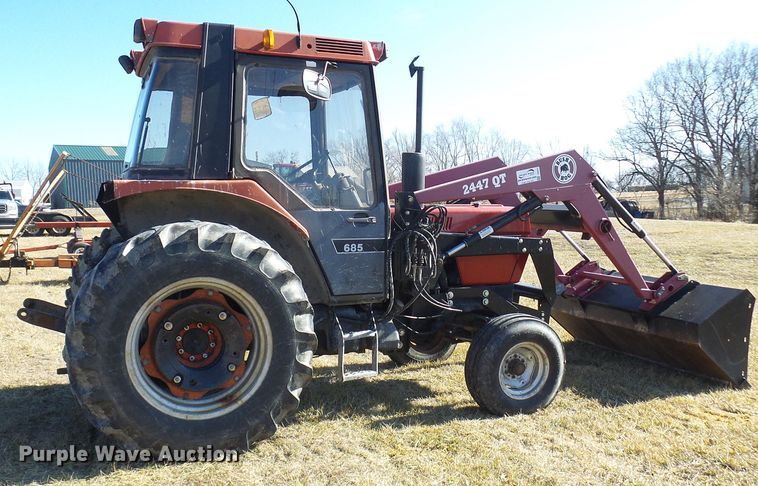 image for item DC2812 1990 Case 685 XL  tractor