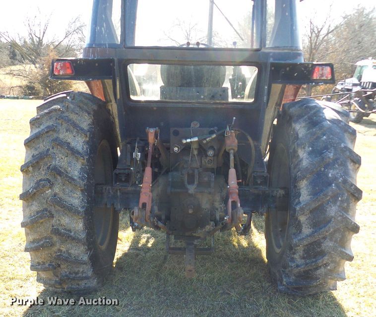 image for item DC2812 1990 Case 685 XL  tractor