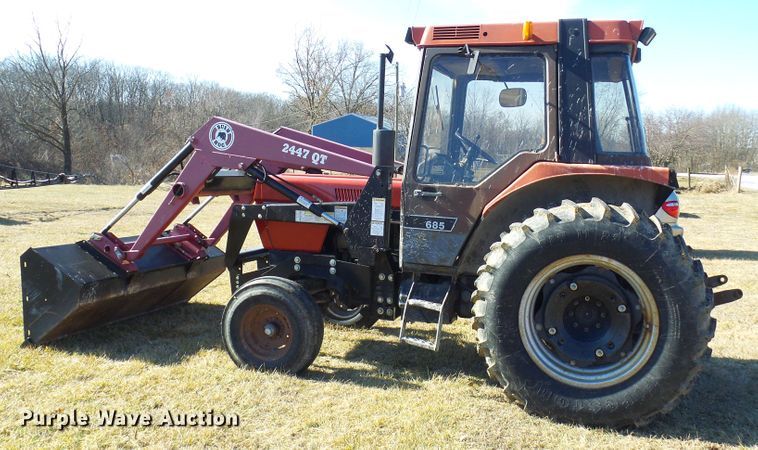 image for item DC2812 1990 Case 685 XL  tractor