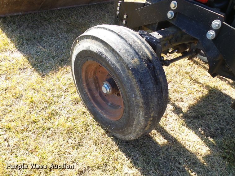 image for item DC2812 1990 Case 685 XL  tractor