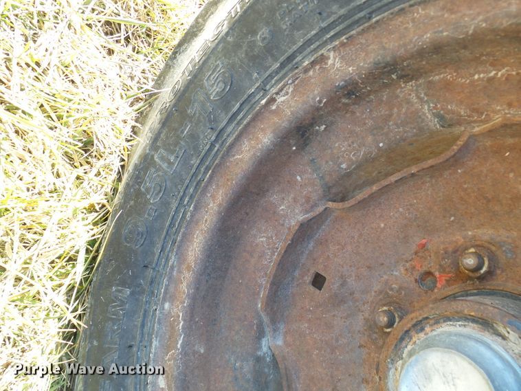 image for item DC2812 1990 Case 685 XL  tractor