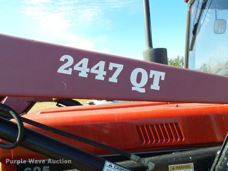 image for item DC2812 1990 Case 685 XL  tractor