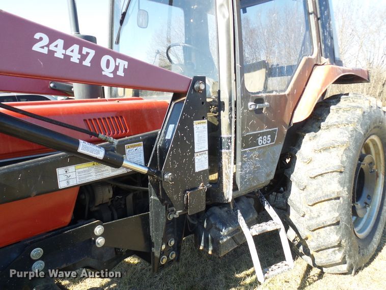 image for item DC2812 1990 Case 685 XL  tractor