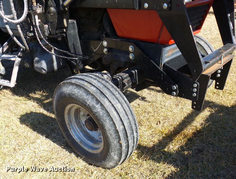 image for item DC2812 1990 Case 685 XL  tractor