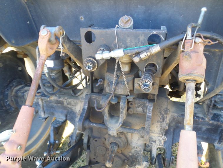 image for item DC2812 1990 Case 685 XL  tractor