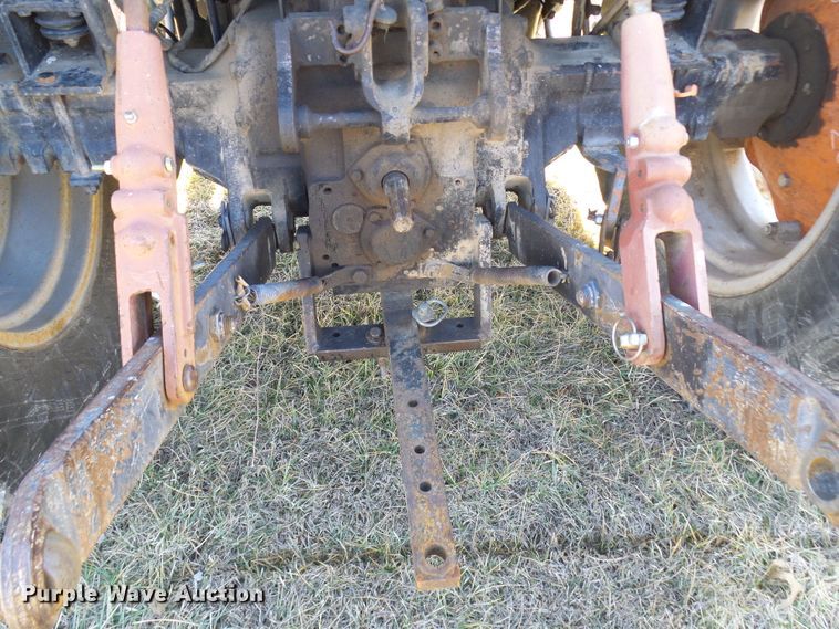 image for item DC2812 1990 Case 685 XL  tractor