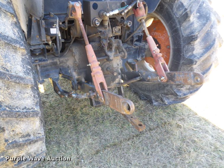 image for item DC2812 1990 Case 685 XL  tractor