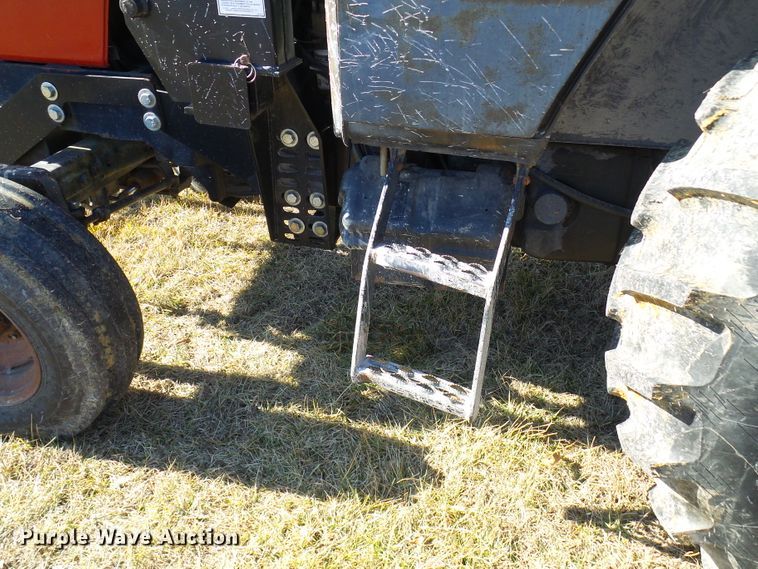 image for item DC2812 1990 Case 685 XL  tractor