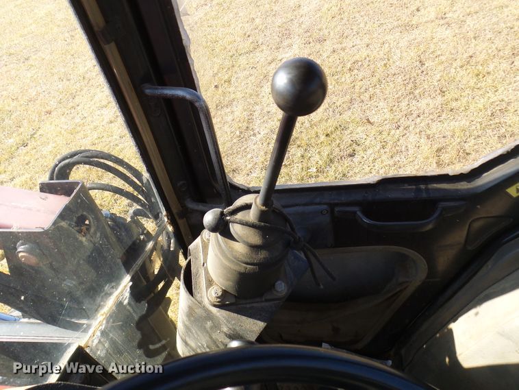 image for item DC2812 1990 Case 685 XL  tractor