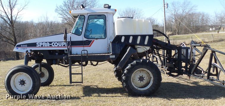 image for item DC2813 AGCO SpraCoupe 4440  sprayer