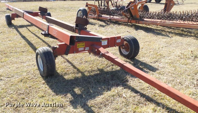 image for item DC2815 Unverferth HT25  header trailer