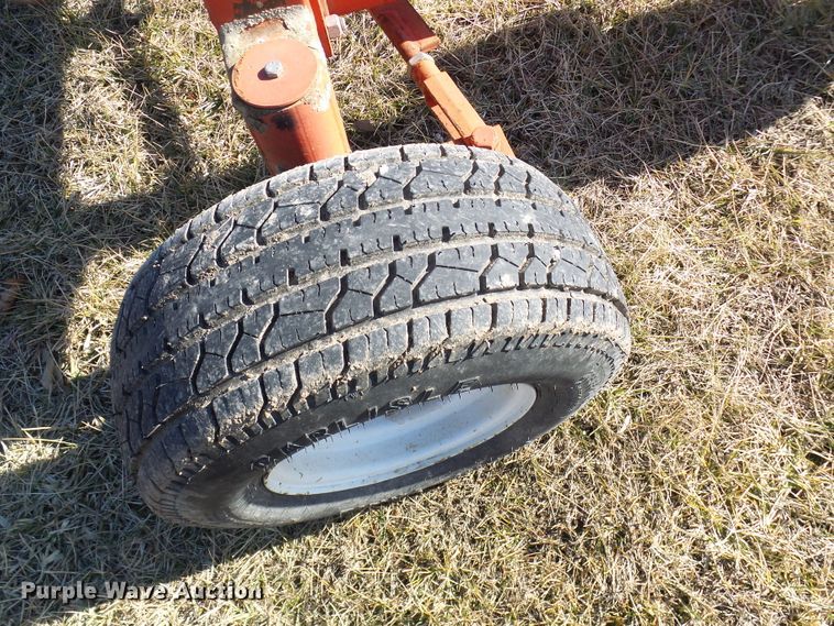 image for item DC2815 Unverferth HT25  header trailer