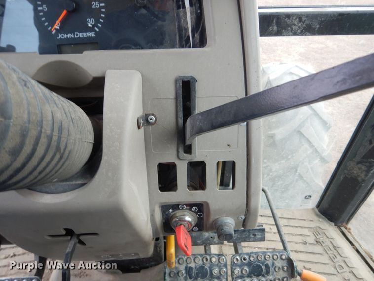 image for item DC8787 2007 John Deere 6403  MFWD tractor