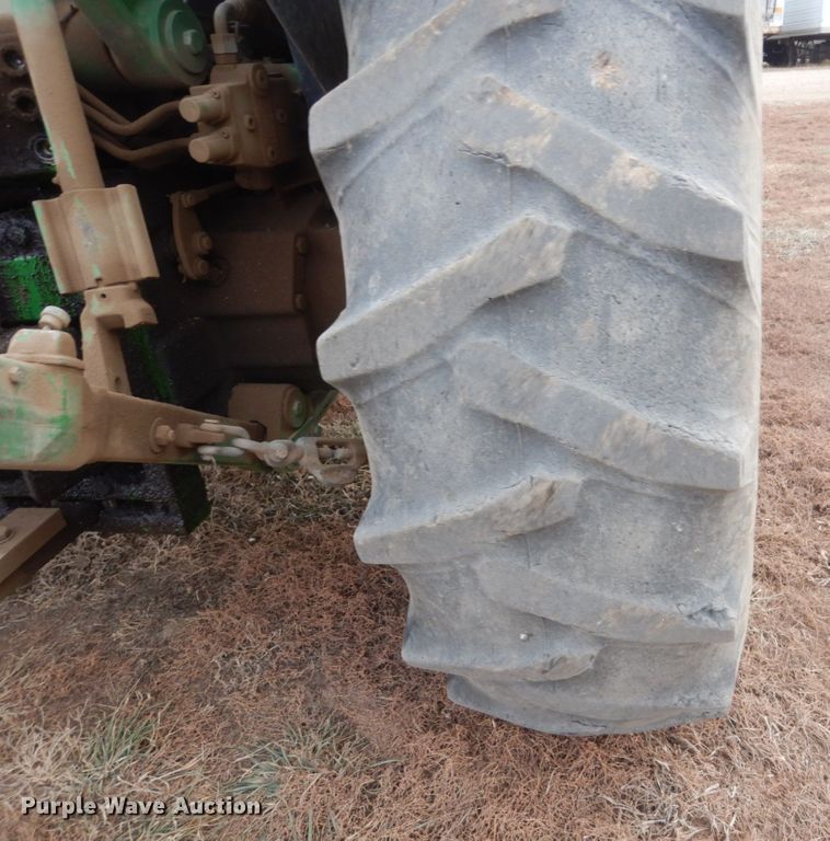 image for item DC8787 2007 John Deere 6403  MFWD tractor