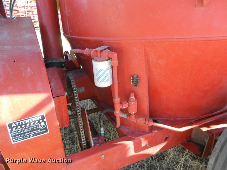 image for item DF4649 New Holland 358 grinder mixer