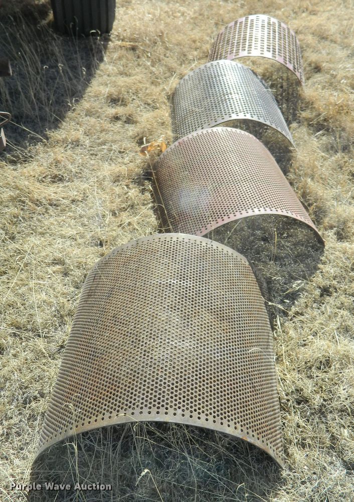 image for item DF4649 New Holland 358 grinder mixer