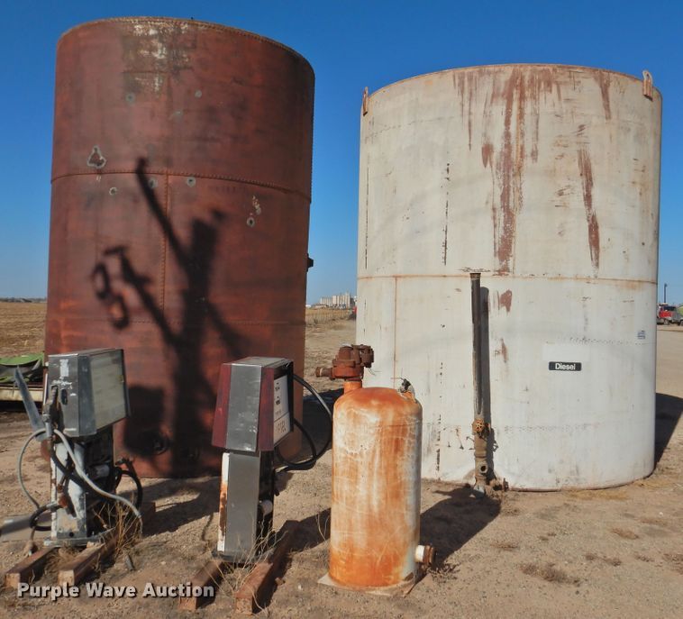 image for item DG1595 (2) fuel tanks